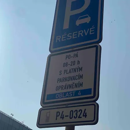 דירה Private Close To Red Subway Pankrac פראג